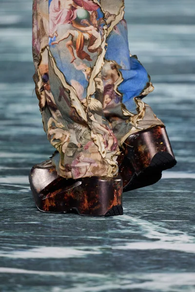Look 123